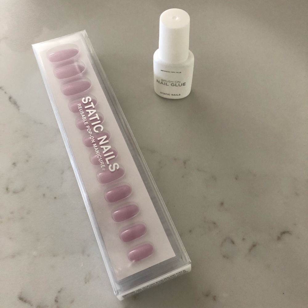 Static Nails pop on manicure set and glue
